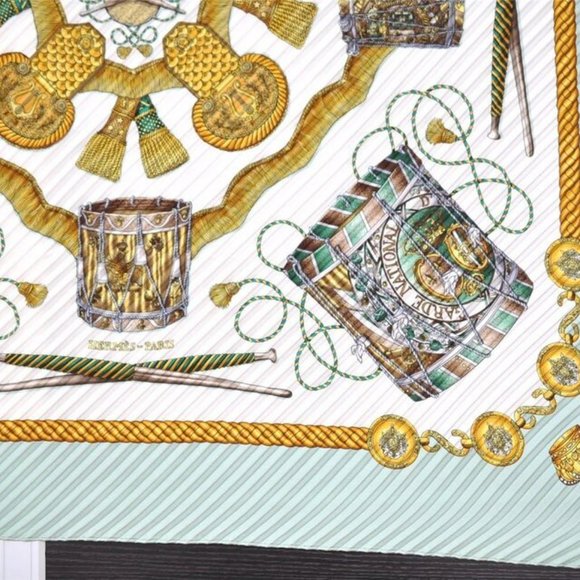 Authentic HERMES Pleats Scarf \